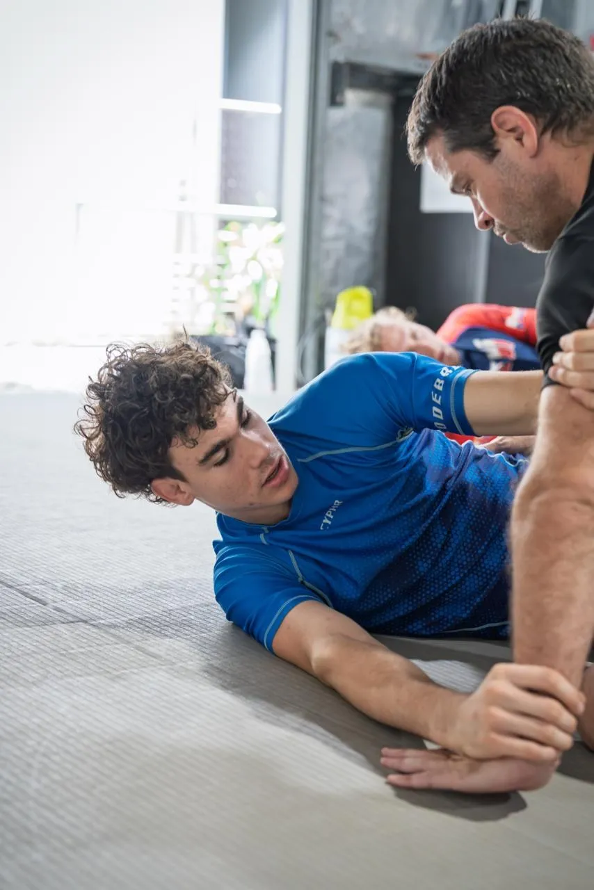Brazilian jiu jitsu grip fighting at The M A Connection